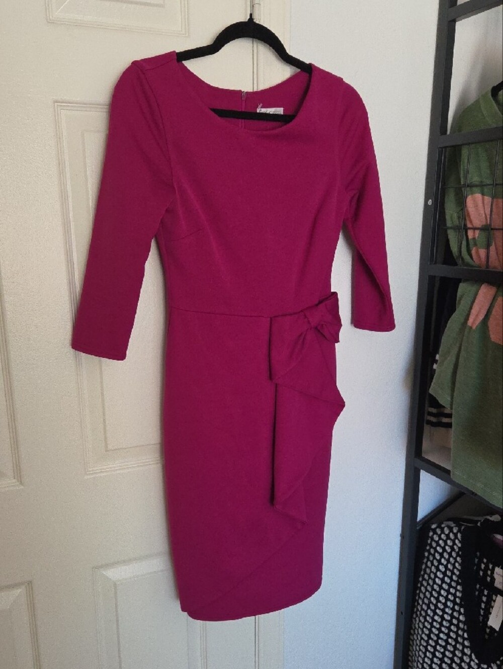 City Goddess London Fitted Pink Sheath Dress with Bow Detail US6 - Picture 2 of 7